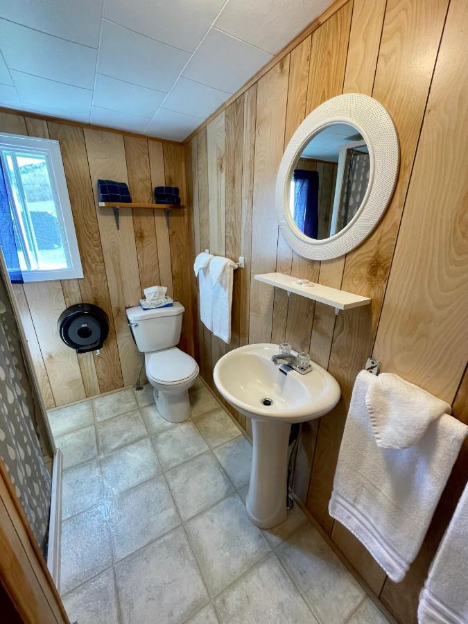 Chalets Bernatchez มงต์แซงต์ปิแยร์ ภายนอก รูปภาพ
